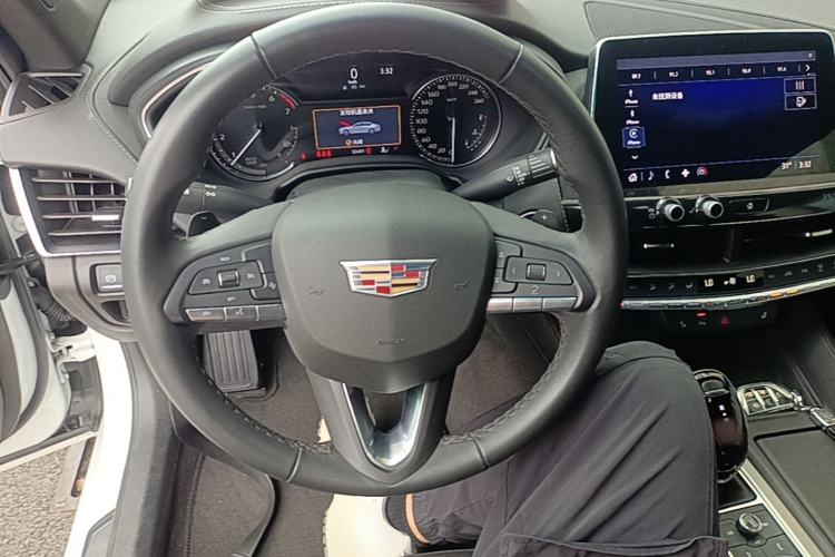 Used Cadillac CT5 2021 Revised 28T Luxury Version Steering Wheel