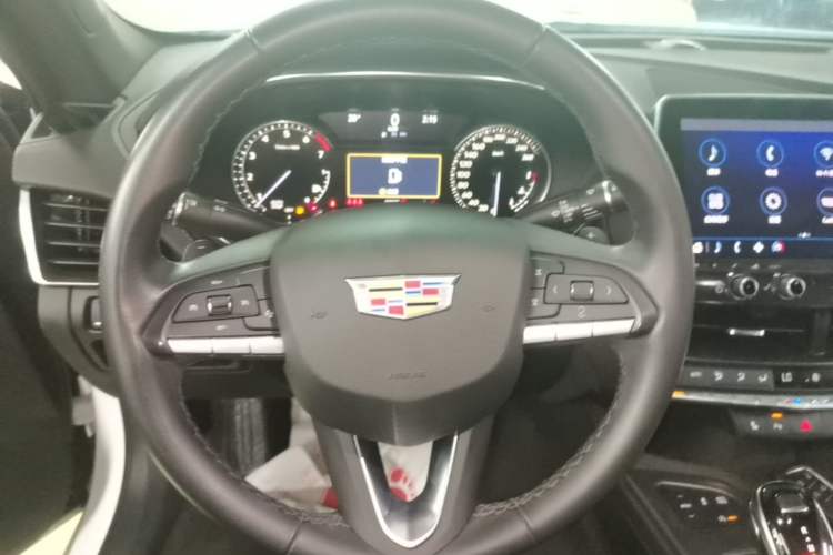 Used Cadillac CT5 2021 28T Luxury Model Steering Wheel