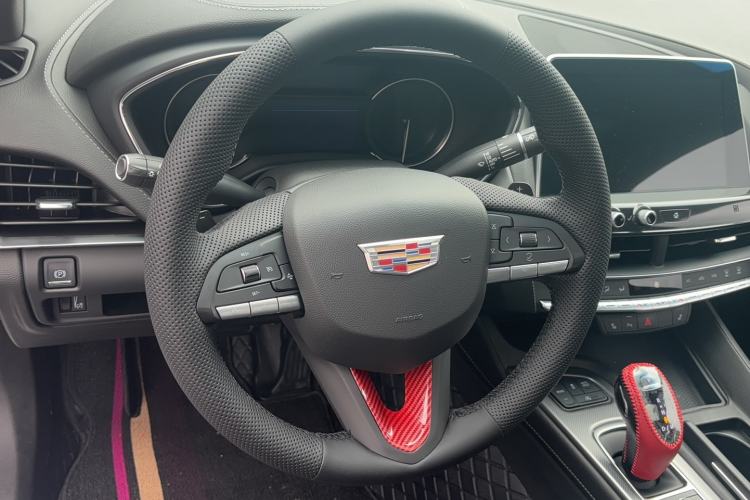 Used Cadillac CT5 2021 28T Luxury Model Steering Wheel