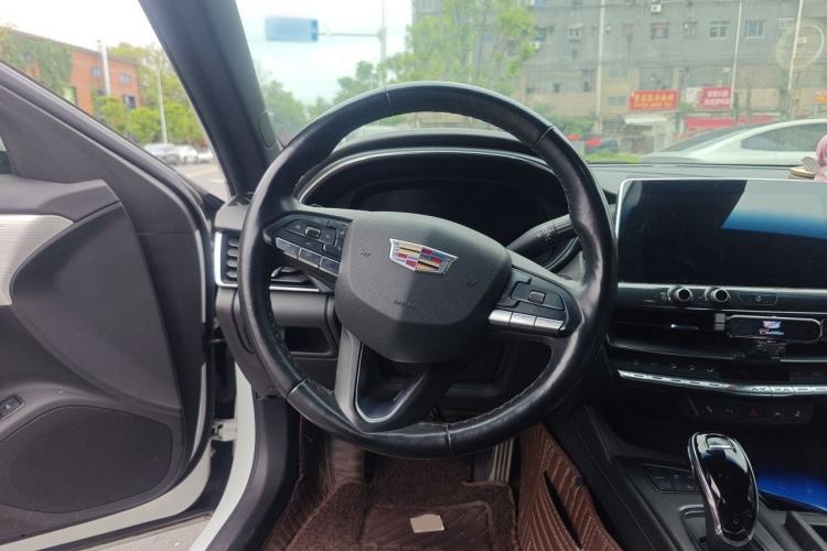 Used Cadillac CT5 2021 28T Prestige Edition Steering Wheel