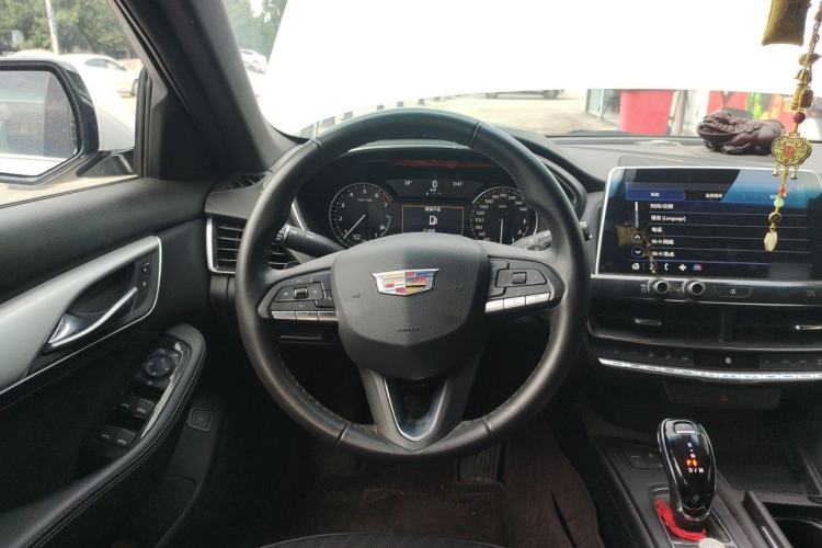 Used Cadillac CT5 2021 28T Fashion Edition Steering Wheel