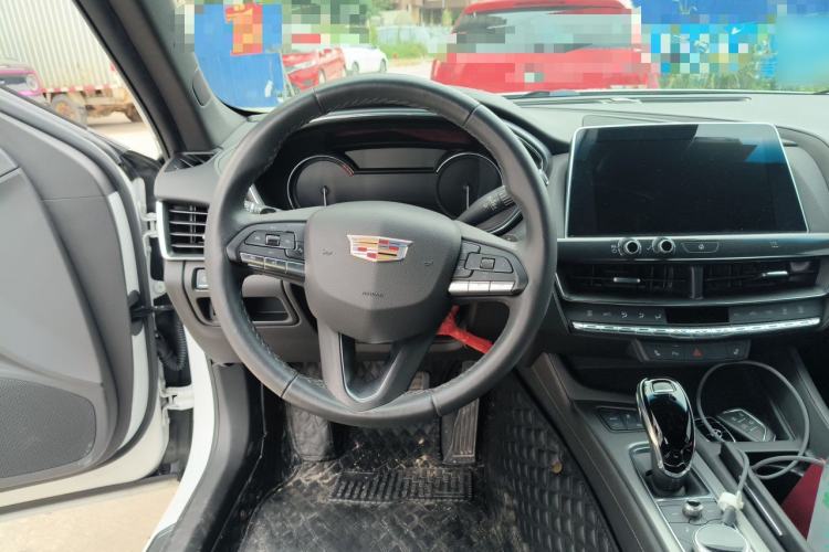 Used Cadillac CT5 2021 28T Luxury Model Steering Wheel