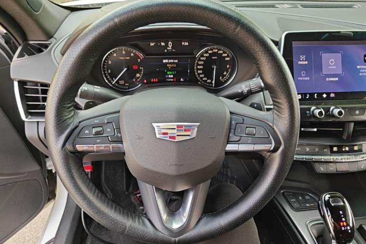 Used Cadillac CT5 2021 28T Luxury Model Steering Wheel