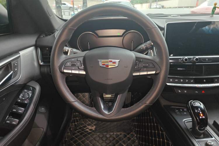 Used Cadillac CT5 2021 28T Advanced Sport Model Steering Wheel