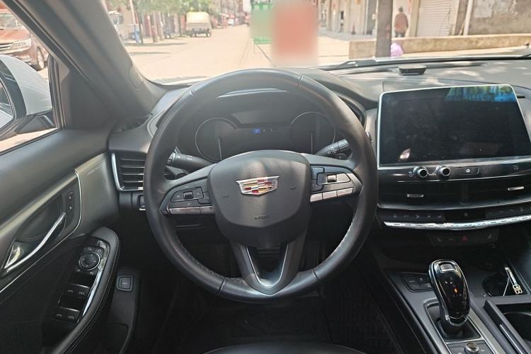 Used Cadillac CT5 2021 28T Luxury Model Steering Wheel