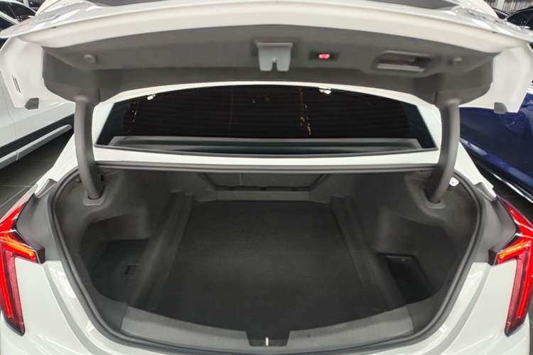 Used Cadillac CT5 2021 28T Prestige Edition Trunk