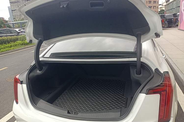Used Cadillac CT5 2021 Revised 28T Luxury Version Trunk