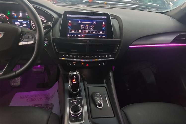 Used Cadillac CT5 2022 28T Luxury Edition Audio And AC Panel