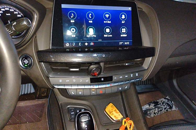 Used Cadillac CT5 2022 28T Luxury Edition Audio And AC Panel