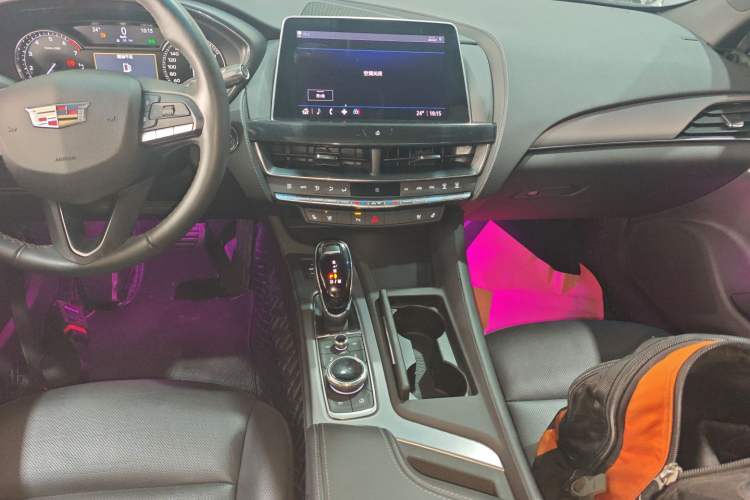 Used Cadillac CT5 2022 28T Luxury Edition Audio And AC Panel