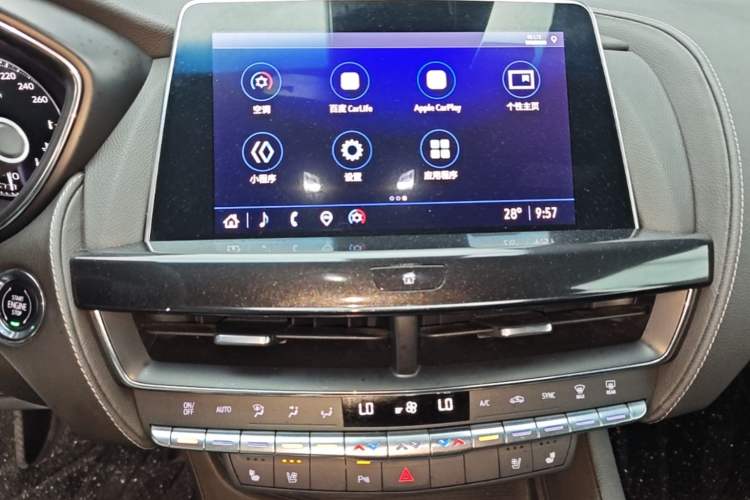 Used Cadillac CT5 2022 28T Luxury Edition Audio And AC Panel