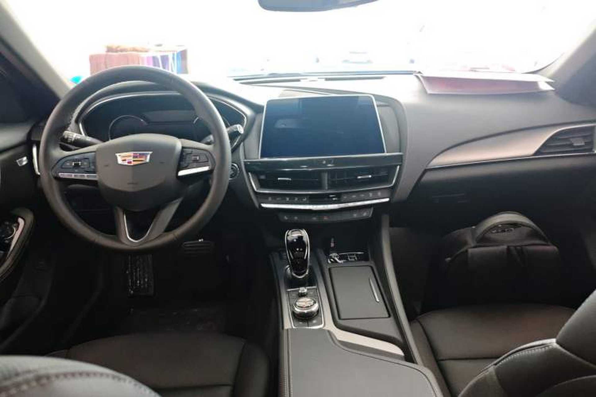 Used Cadillac CT5 2022 28T Luxury Version (Standard Edition) Center Console