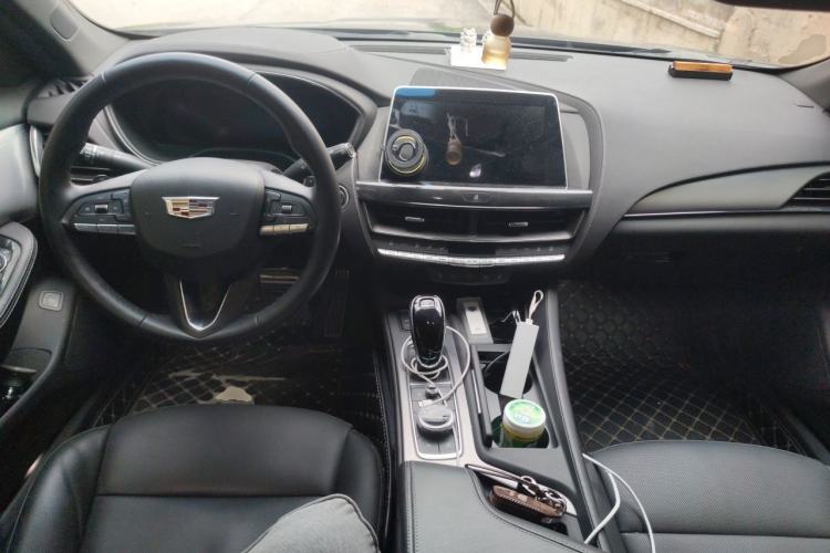 Used Cadillac CT5 2022 28T Prestige Edition Center Console