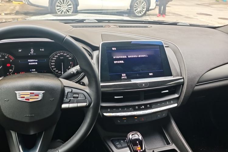 Used Cadillac CT5 2022 28T Luxury Version (Standard Edition) Center Console
