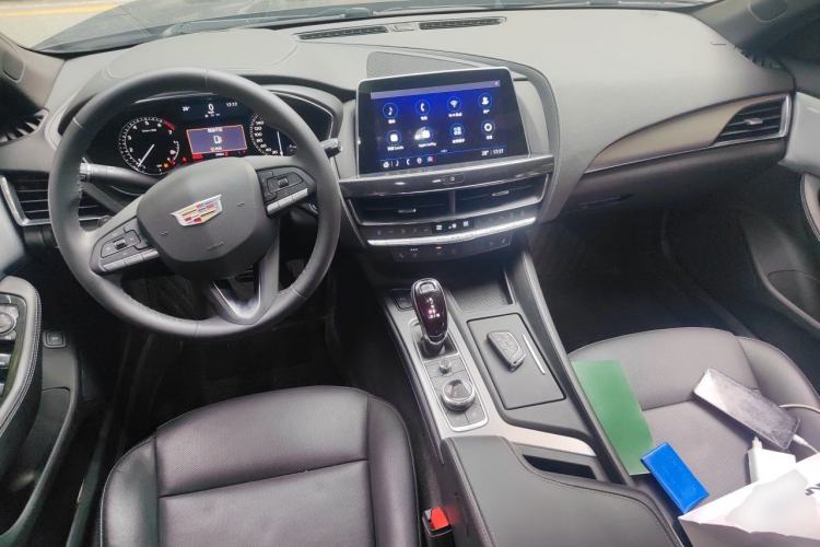 Used Cadillac CT5 2022 28T Luxury Edition Center Console