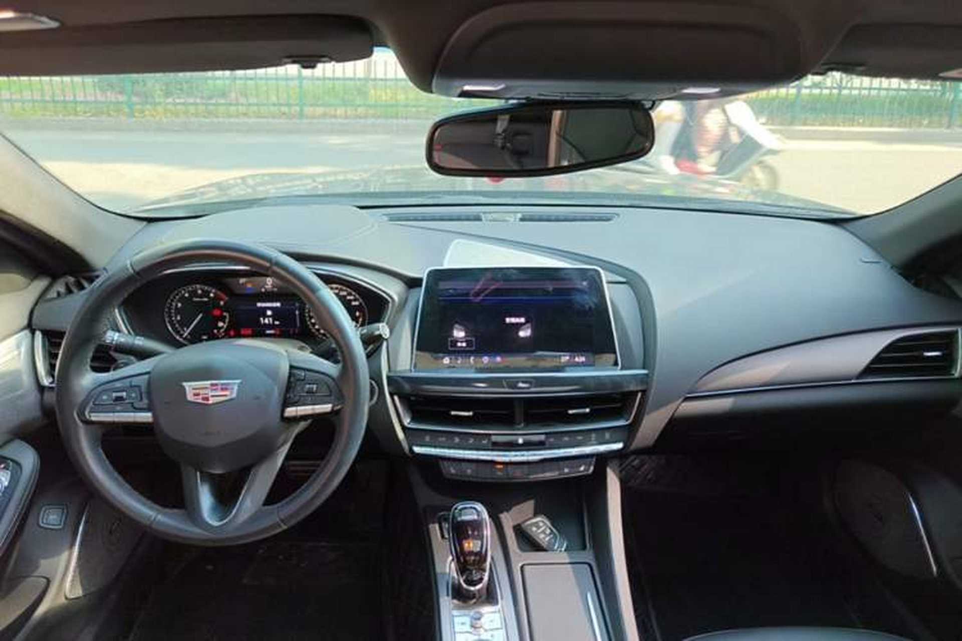 Used Cadillac CT5 2022 28T Luxury Version (Standard Edition) Center Console