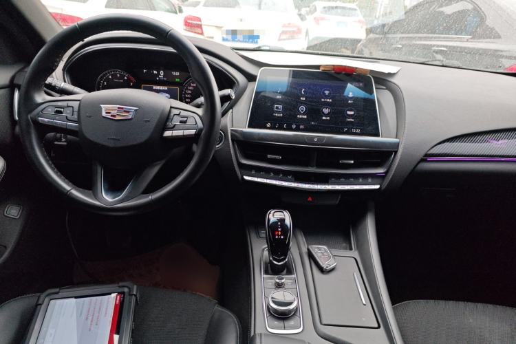 Used Cadillac CT5 2022 28T Fashion Edition Center Console