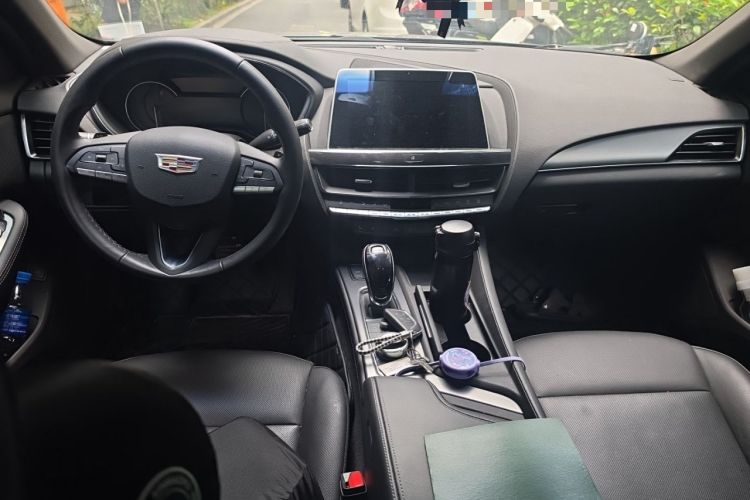 Used Cadillac CT5 2022 28T Luxury Version (Standard Edition) Center Console