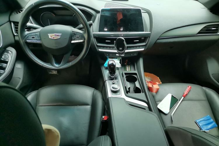 Used Cadillac CT5 2022 28T Luxury Version (Standard Edition) Center Console