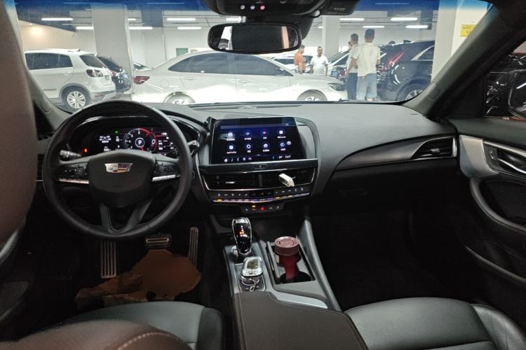 Used Cadillac CT5 2022 28T Prestige Edition Center Console