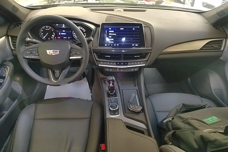 Used Cadillac CT5 2022 28T Luxury Edition Center Console