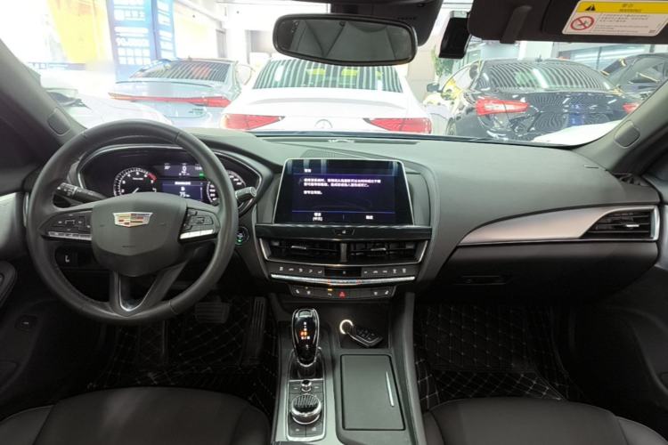 Used Cadillac CT5 2022 28T Luxury Edition Center Console