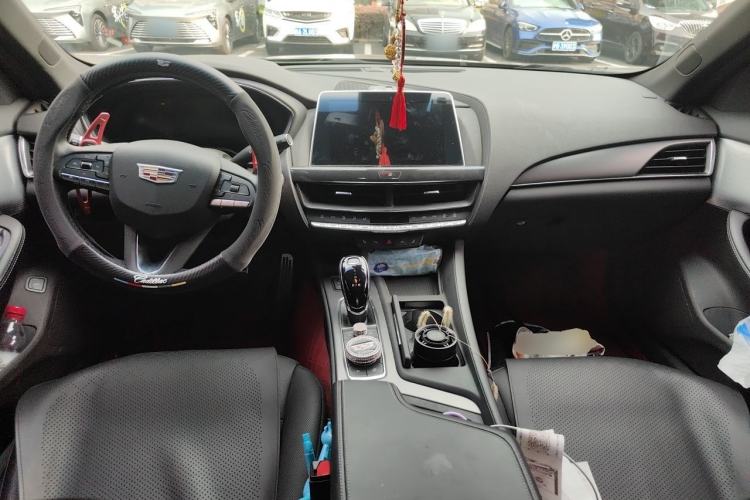Used Cadillac CT5 2022 28T Prestige Edition Center Console