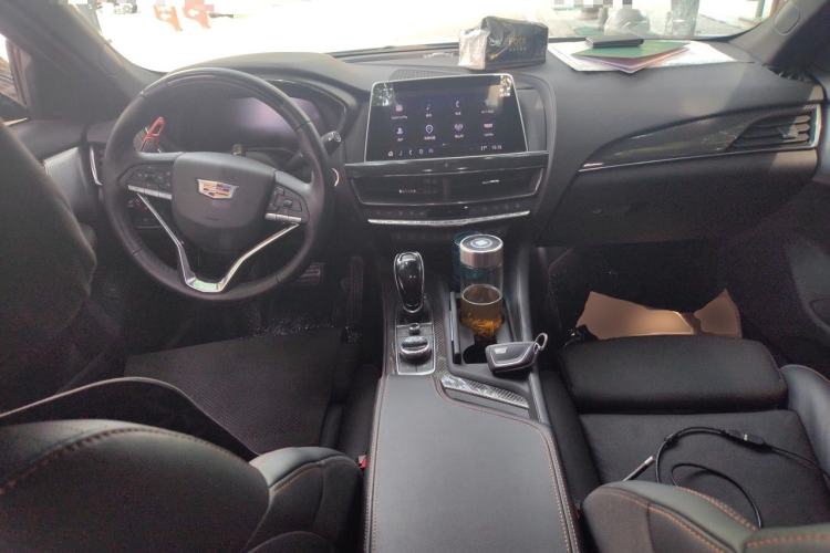 Used Cadillac CT5 2022 28T Platinum Super Driver-Assistance Edition Center Console