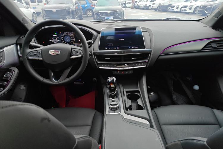 Used Cadillac CT5 2022 28T Prestige Edition Center Console