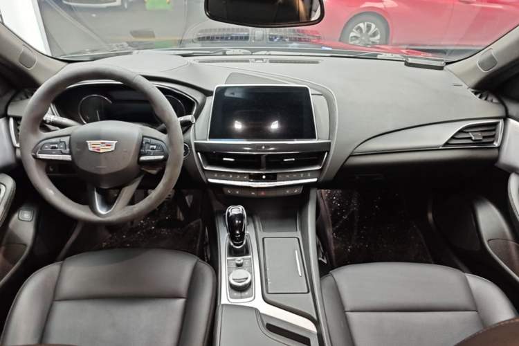 Used Cadillac CT5 2022 28T Luxury Edition Center Console