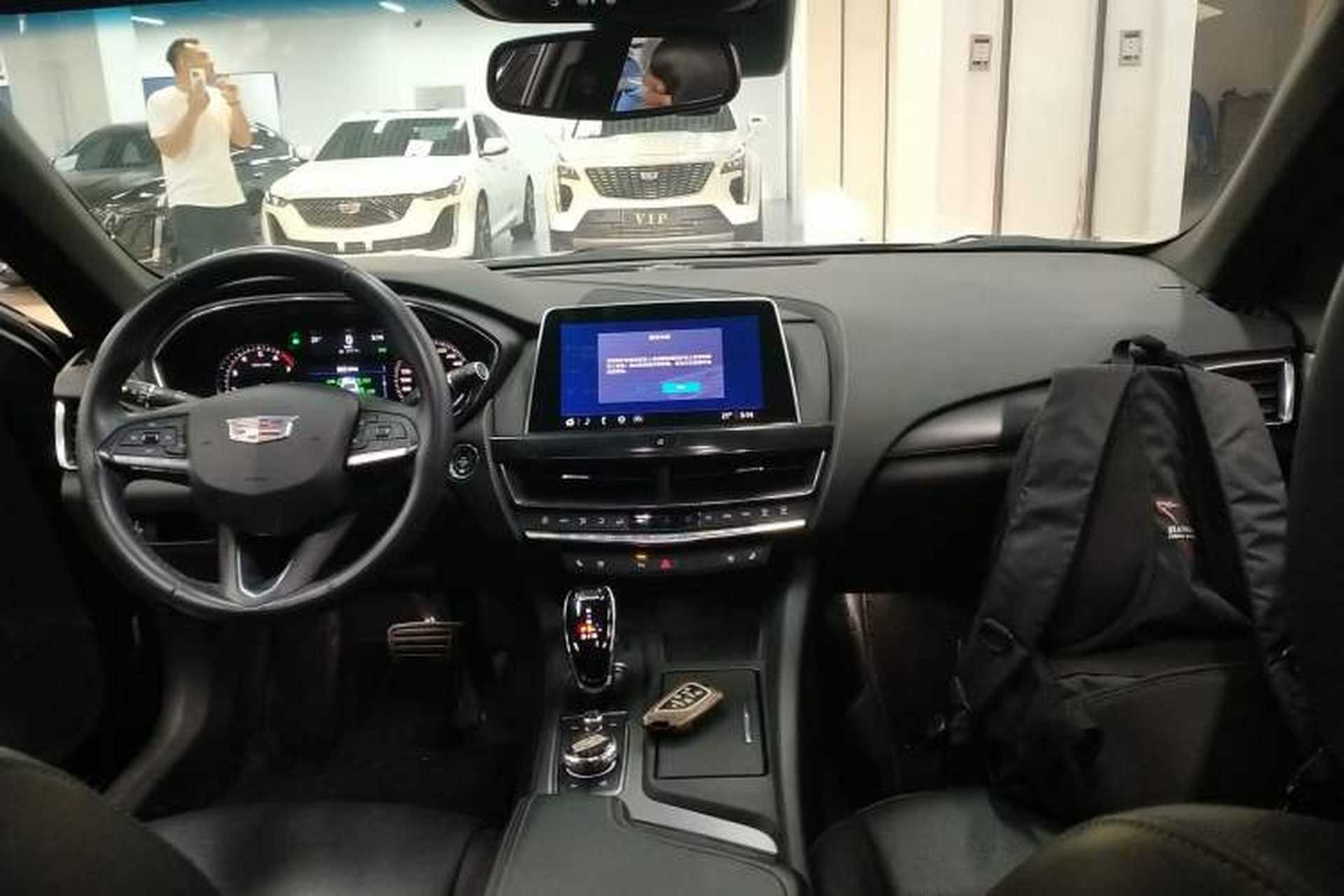 Used Cadillac CT5 2022 28T Luxury Version (Standard Edition) Center Console