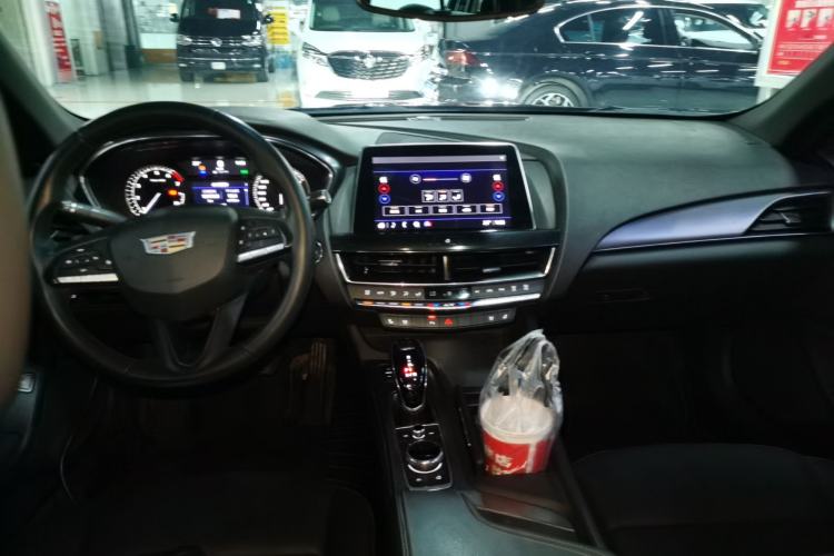 Used Cadillac CT5 2022 28T Luxury Version (Standard Edition) Center Console