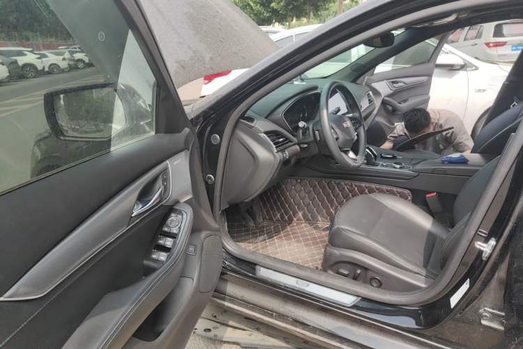 Used Cadillac CT5 2022 28T Luxury Edition Driver Seat