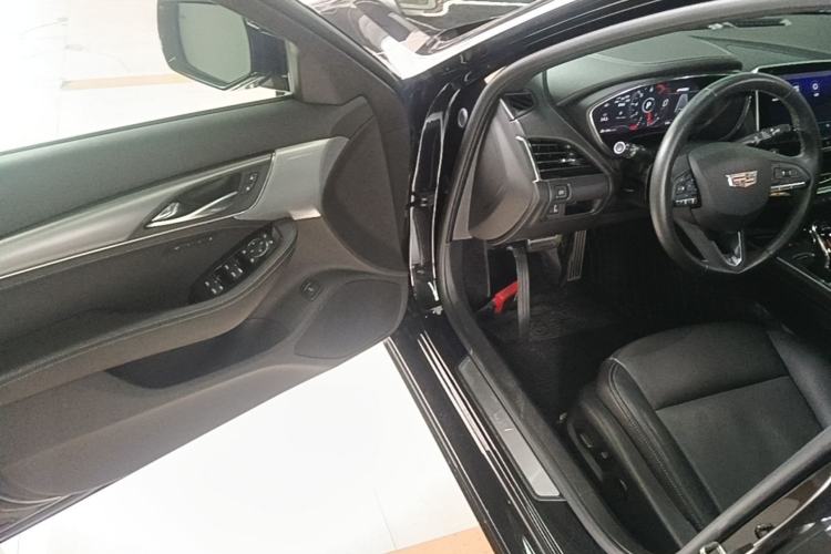 Used Cadillac CT5 2022 28T Prestige Edition Driver Seat