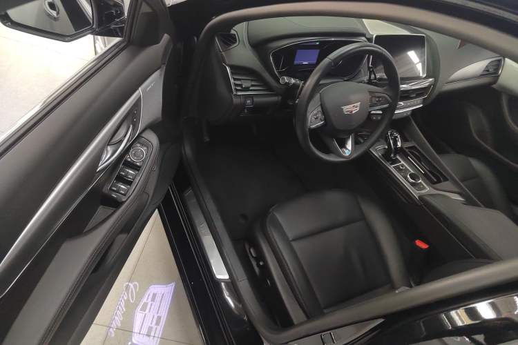 Used Cadillac CT5 2022 28T Luxury Edition Driver Seat