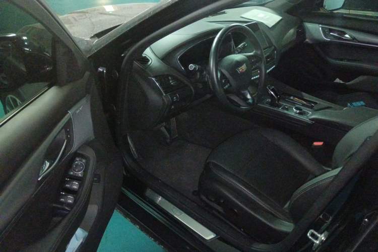 Used Cadillac CT5 2022 28T Prestige Edition Driver Seat