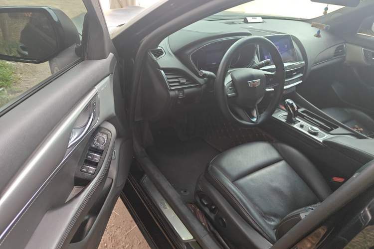 Used Cadillac CT5 2022 28T Luxury Edition Driver Seat
