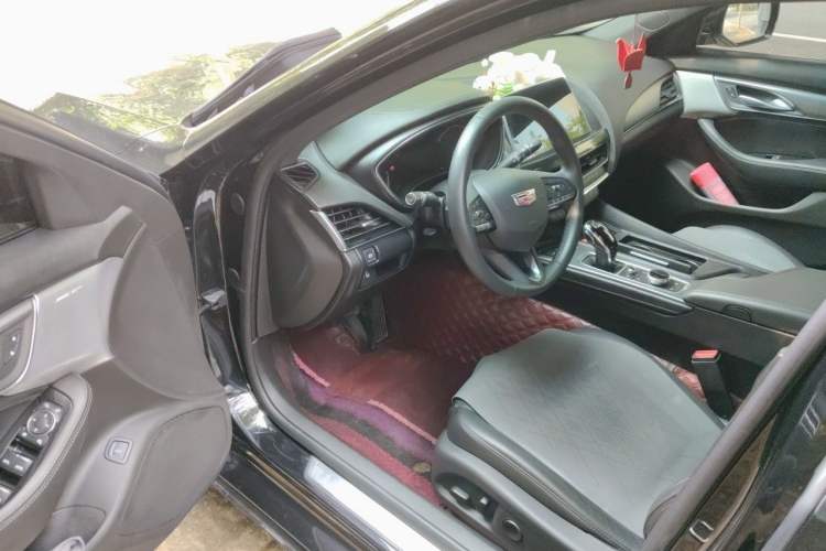 Used Cadillac CT5 2022 28T Luxury Edition Driver Seat
