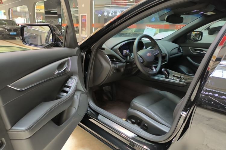 Used Cadillac CT5 2022 28T Luxury Version (Standard Edition) Driver Seat