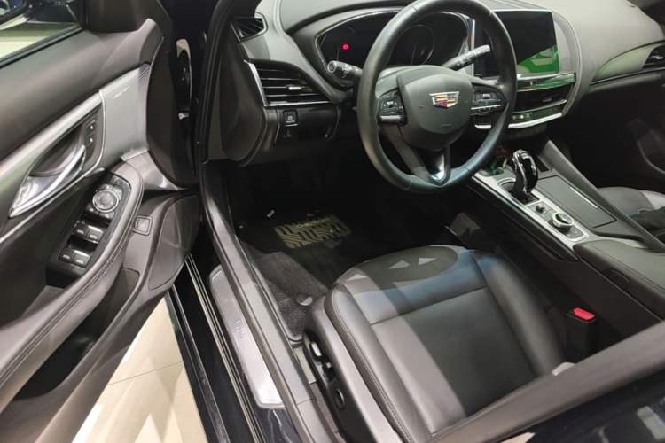 Used Cadillac CT5 2022 28T Luxury Edition Driver Seat