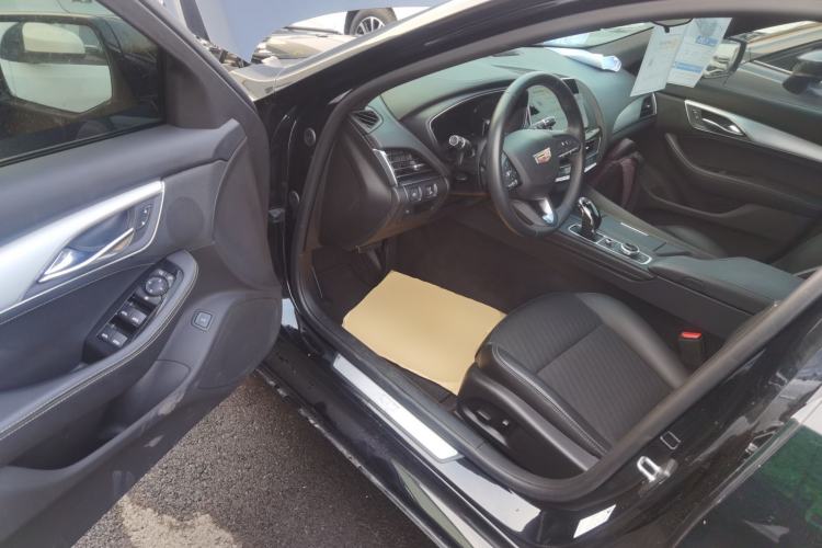 Used Cadillac CT5 2022 28T Fashion Edition Driver Seat