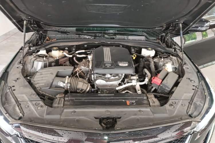 Used Cadillac CT5 2022 28T Luxury Edition Engine Bay