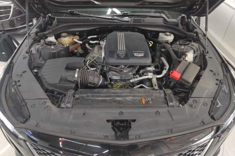 Used Cadillac CT5 2022 28T Luxury Edition Engine Bay