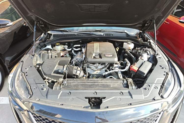Used Cadillac CT5 2022 28T Luxury Edition Engine Bay