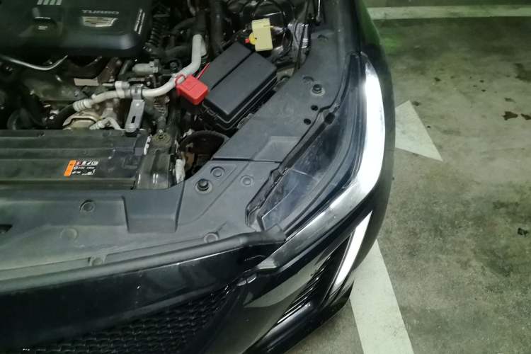 Used Cadillac CT5 2022 28T Luxury Version (Standard Edition) Engine Bay Left