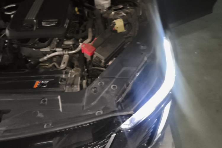 Used Cadillac CT5 2022 28T Luxury Version (Standard Edition) Engine Bay Left