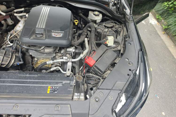 Used Cadillac CT5 2022 28T Luxury Version (Standard Edition) Engine Bay Left