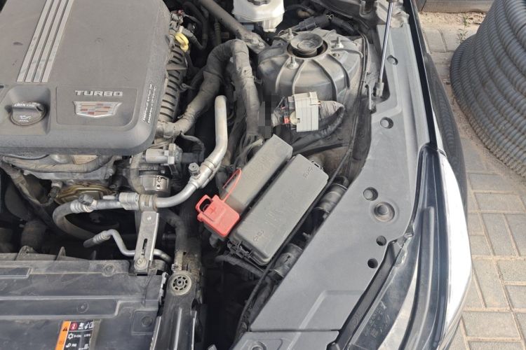 Used Cadillac CT5 2022 28T Luxury Edition Engine Bay Left