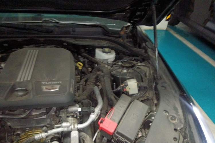 Used Cadillac CT5 2022 28T Prestige Edition Engine Bay Left