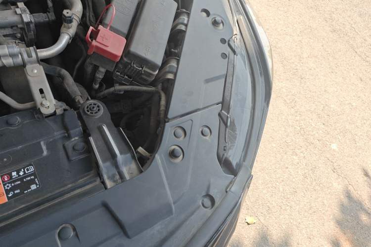 Used Cadillac CT5 2022 28T Luxury Version (Standard Edition) Engine Bay Left